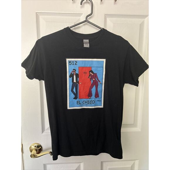 SELENA El Chico Del apartamento 512 BINGO LOTERIA CARD SINGER T-SHIRT Small - Picture 1 of 8